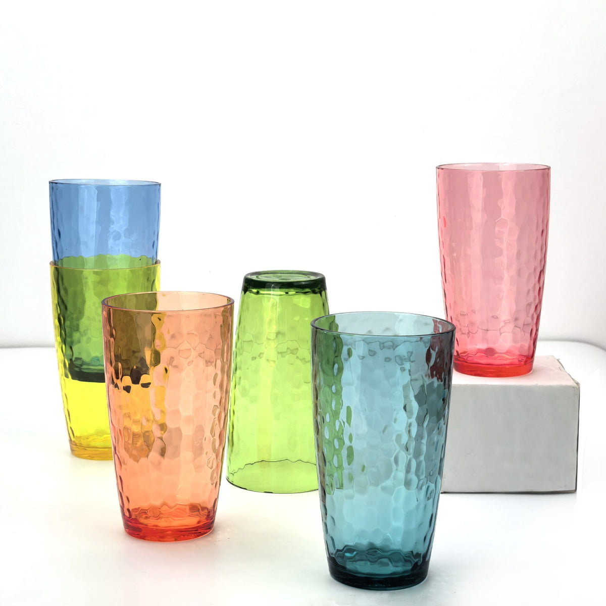 Lunabuddy™ Yalilong 20-Ounce Plastic Tumbler Acrylic Drinking Glasses, Reusable Plastic Cups, Stackable, BPA-Free, Shatter Proof, Dishwasher Safe, Set of 6 (Multicolor)
